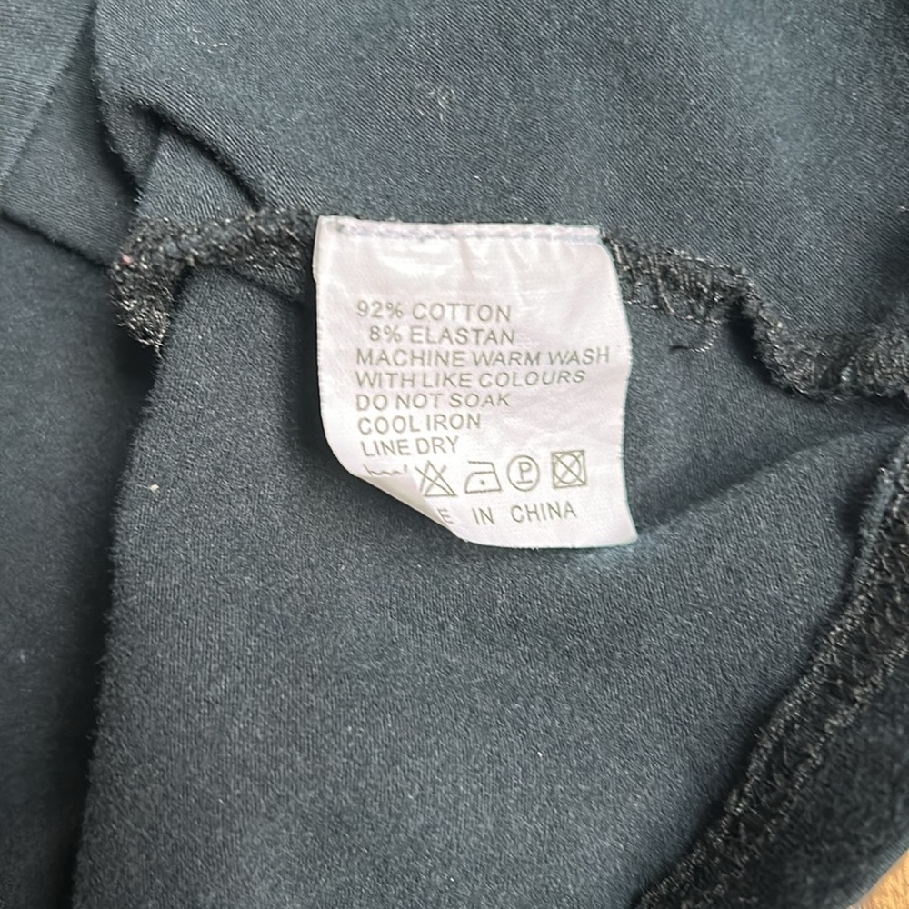 Medium Black Collared Shirt - Picture 3 of 3